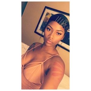 Meet your Posher, Jazmine